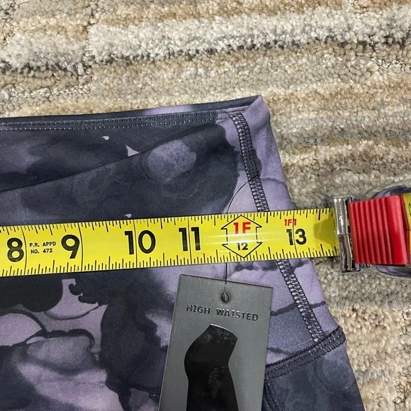 Leg End ladies high-waist leggings ~ NWT ~ Size Medium (7/8) ~ Black/purple - Picture 4 of 6